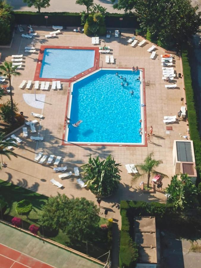 Paraiso Suites Benidorm Esterno foto